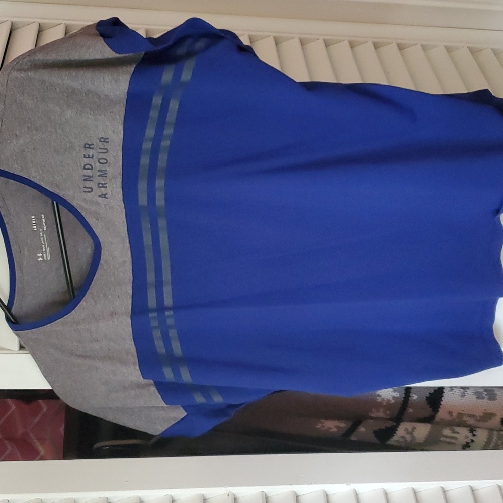 UnderArmour Heatgear Women's Large Loose fitting T-shirt - Picture 7 of 7